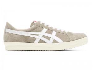 Men's Onitsuka Tiger Fabre Nm Sneakers Beige | 3721-NOUJY