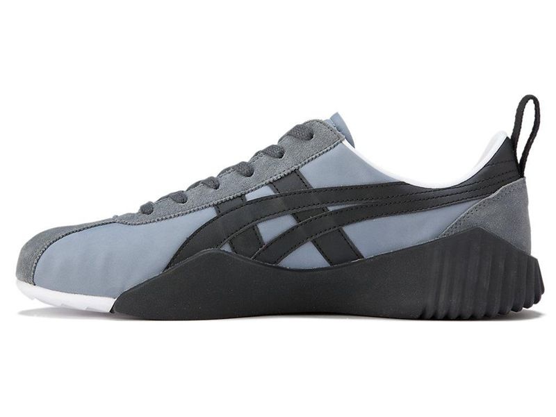 Men's Onitsuka Tiger Acromount Sneakers Black | 6493-GJYBS