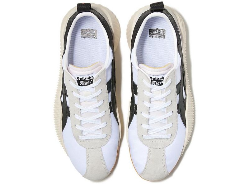 Men's Onitsuka Tiger Acromount Sneakers White | 7402-MQCBE