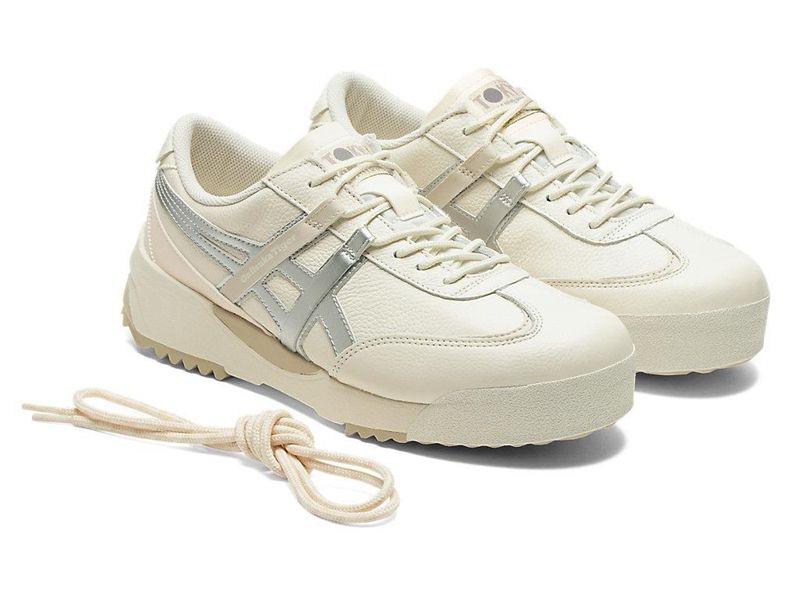 Men's Onitsuka Tiger Delegation Ex Sneakers White | 7086-BPFIO