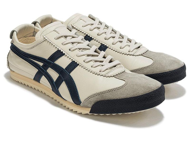 Men's Onitsuka Tiger Mexico 66 Deluxe Sneakers White | 5628-UHQGM