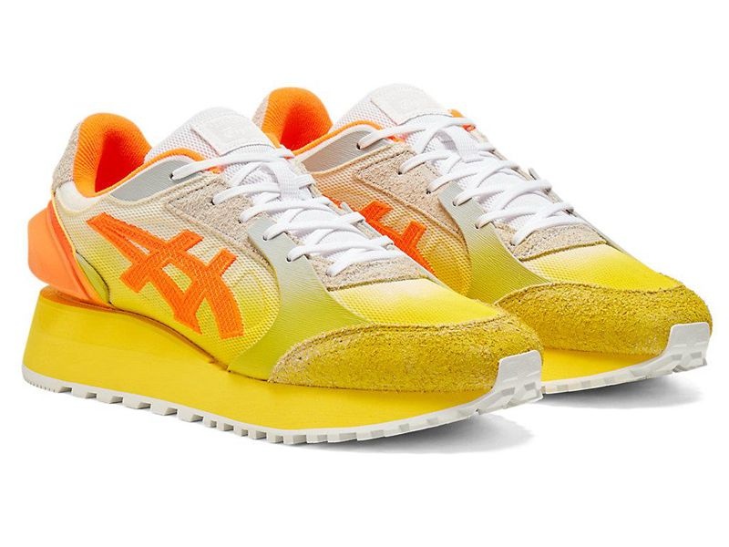 Men's Onitsuka Tiger Moage Co Sneakers Yellow | 1563-HMJXK