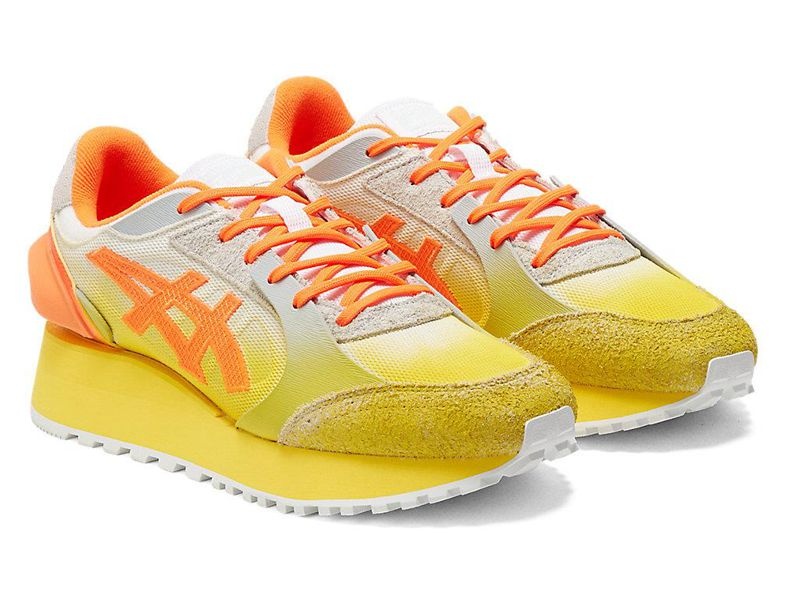 Men's Onitsuka Tiger Moage Co Sneakers Yellow | 1563-HMJXK