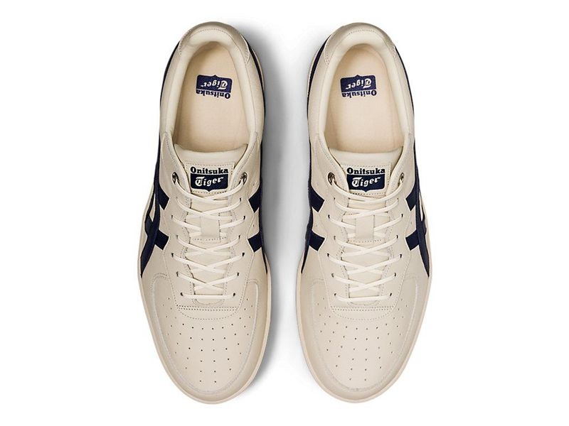 Women's Onitsuka Tiger Gsm Sd Sneakers White | 0289-ROUCW