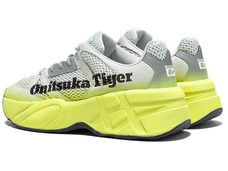 Women's Onitsuka Tiger P-trainer Sneakers White | 8956-PKHMF